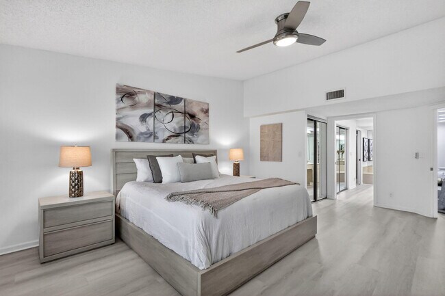 Building Photo - 15314 Strathearn Dr