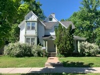 Building Photo - 454 Summit Ave