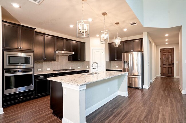 Building Photo - 117 Stonewood Ln