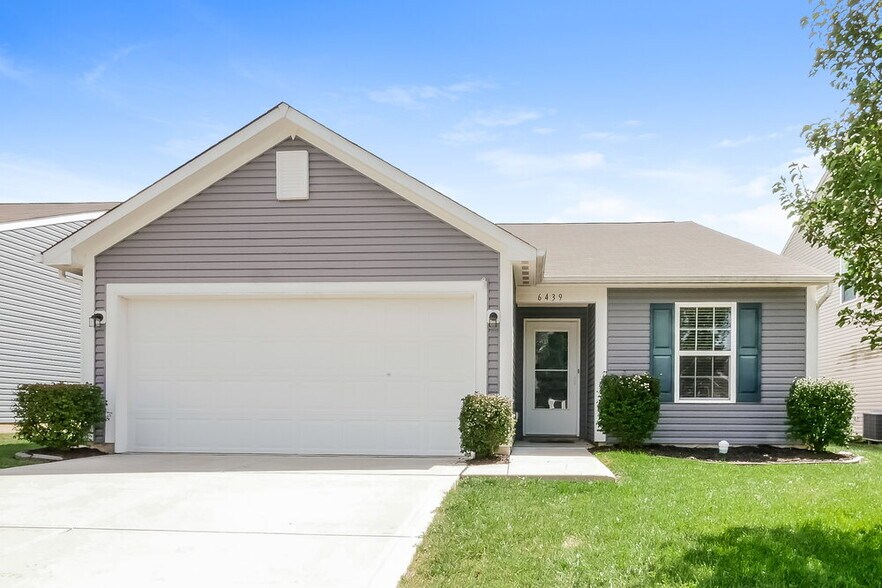 Primary Photo - 6439 Emerald Springs Dr