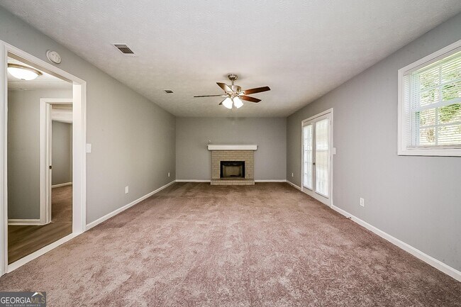 Building Photo - 1118 Walnut Creek Ln