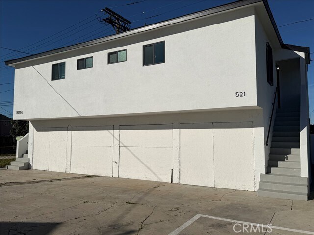 Building Photo - 521 W 78th St