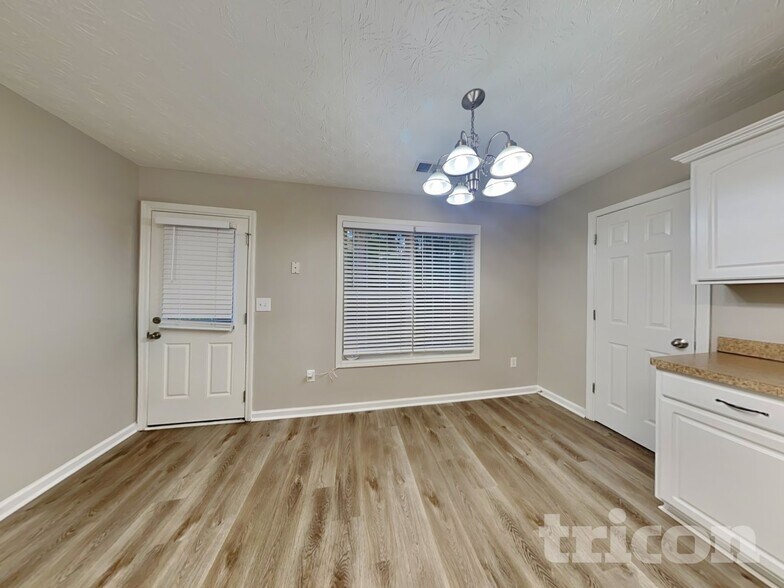 Building Photo - 223 Towler Shoals Dr