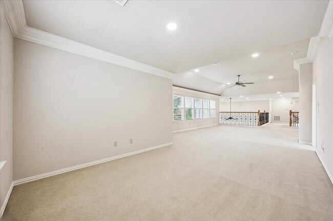 Building Photo - 2210 Bywater Dr