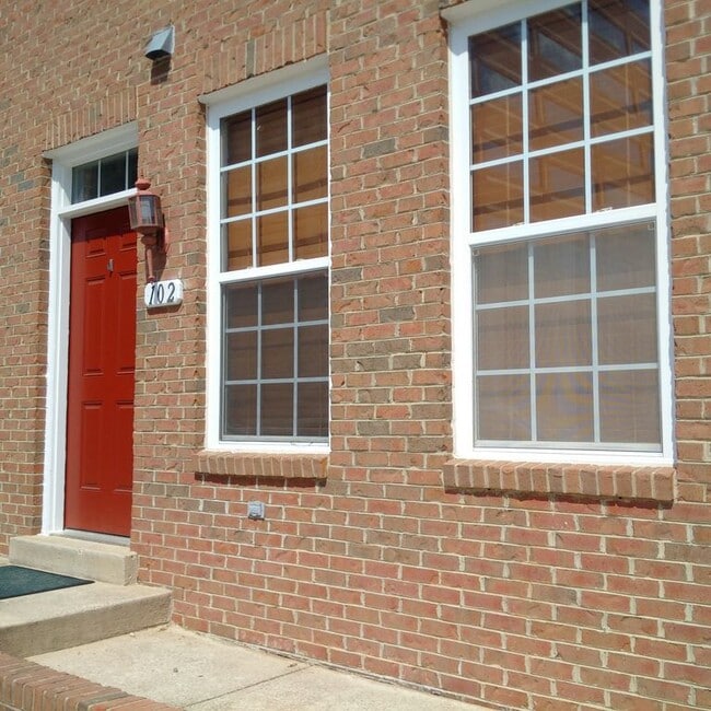 Building Photo - 2653 Park Tower Drive Unit 102