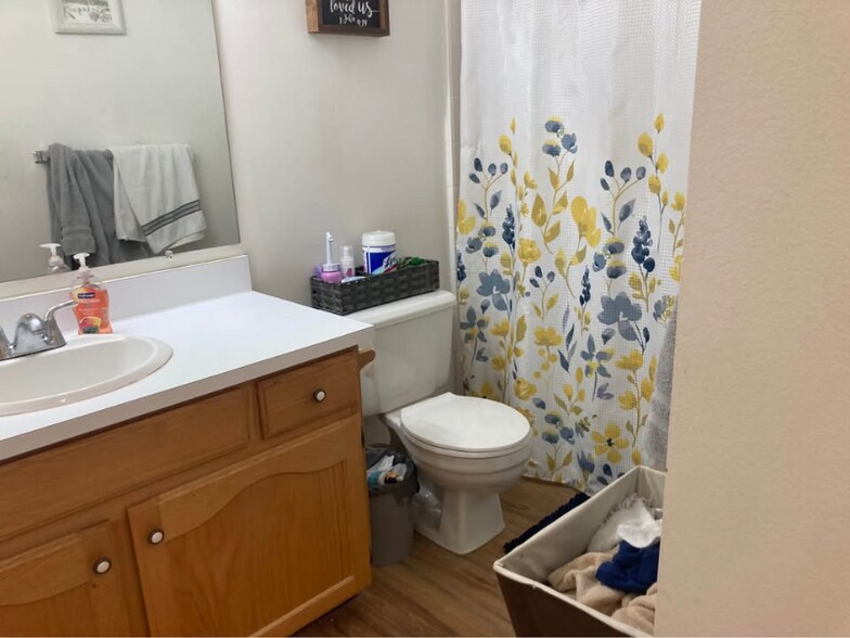 Building Photo - 243 S 100 W