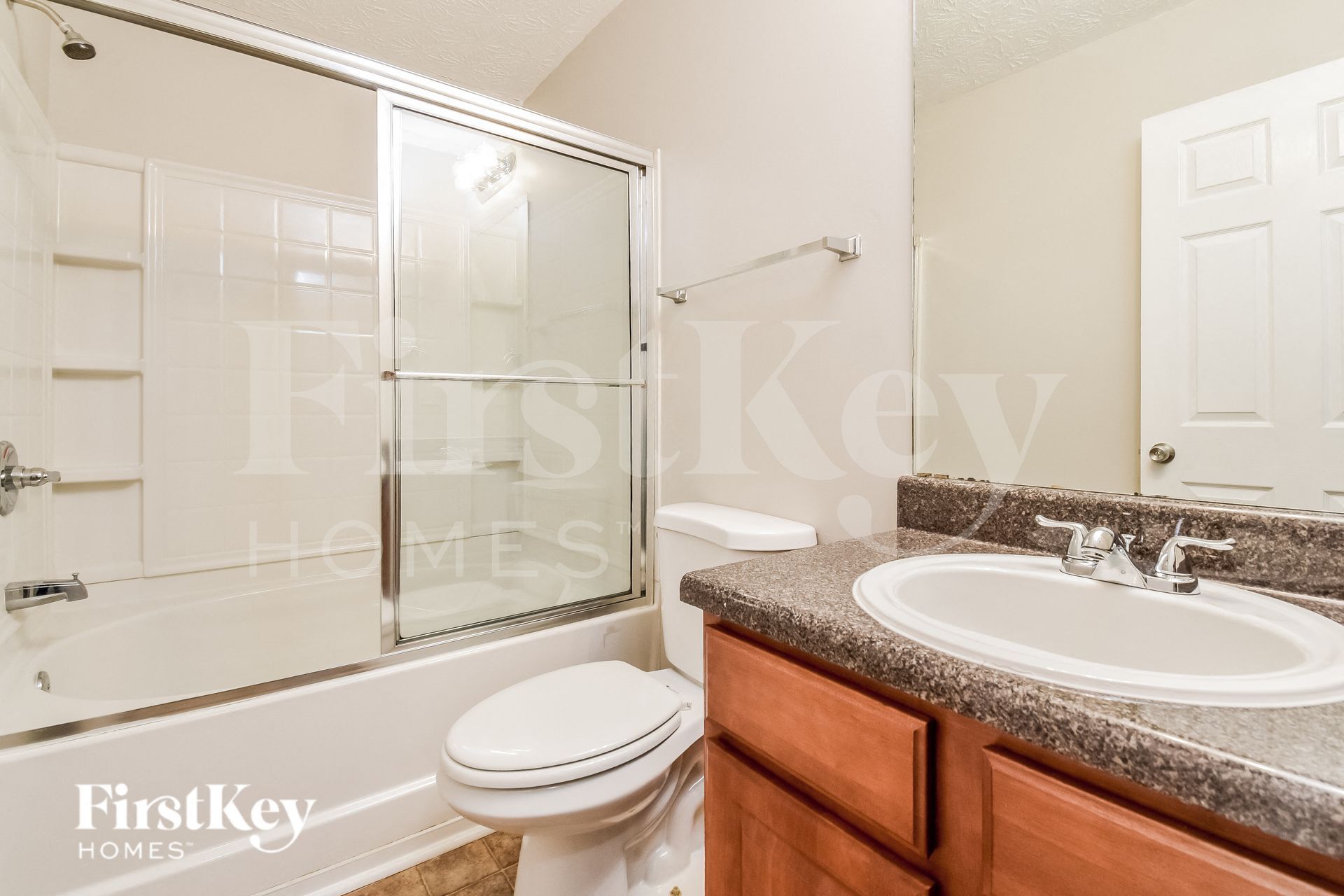 Building Photo - 2435 Piering Dr