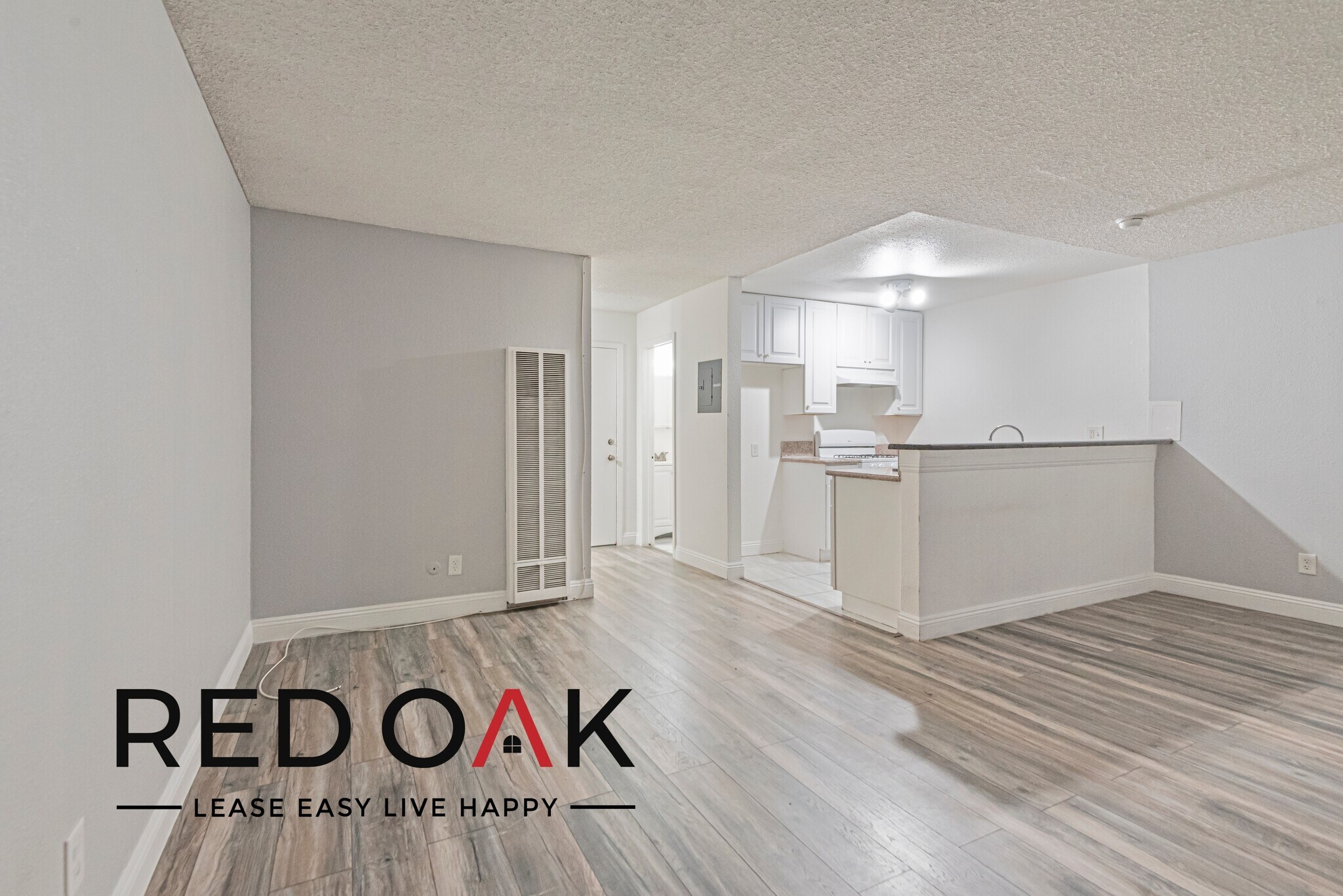 Building Photo - 227 E Ave 41