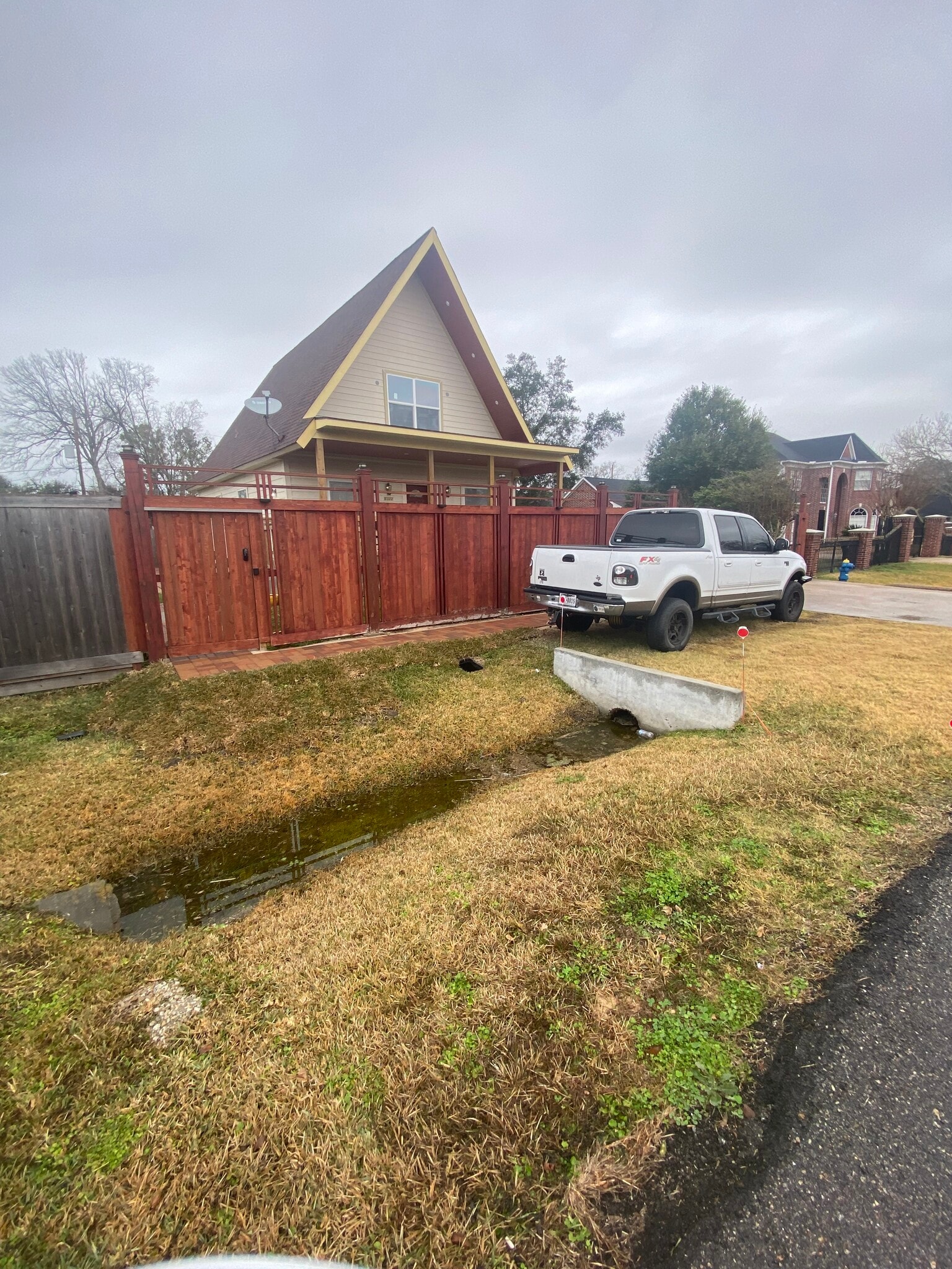 Building Photo - 6322 Brooklawn Dr