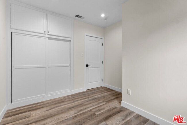 Building Photo - 18343 Calvert St