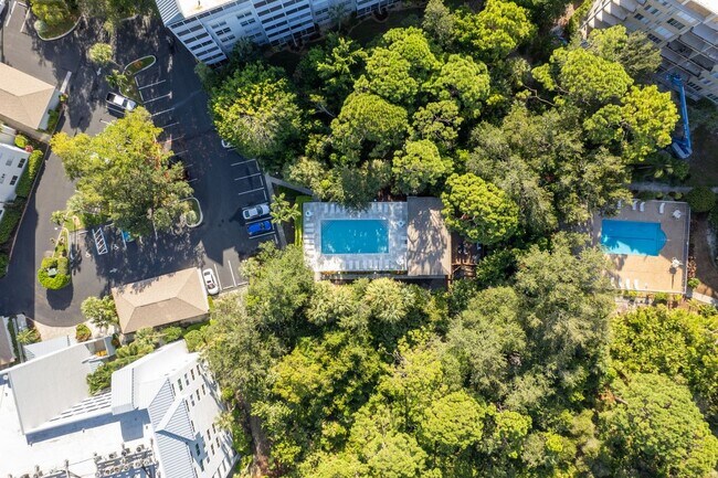 Building Photo - 285 Naples Cove Dr
