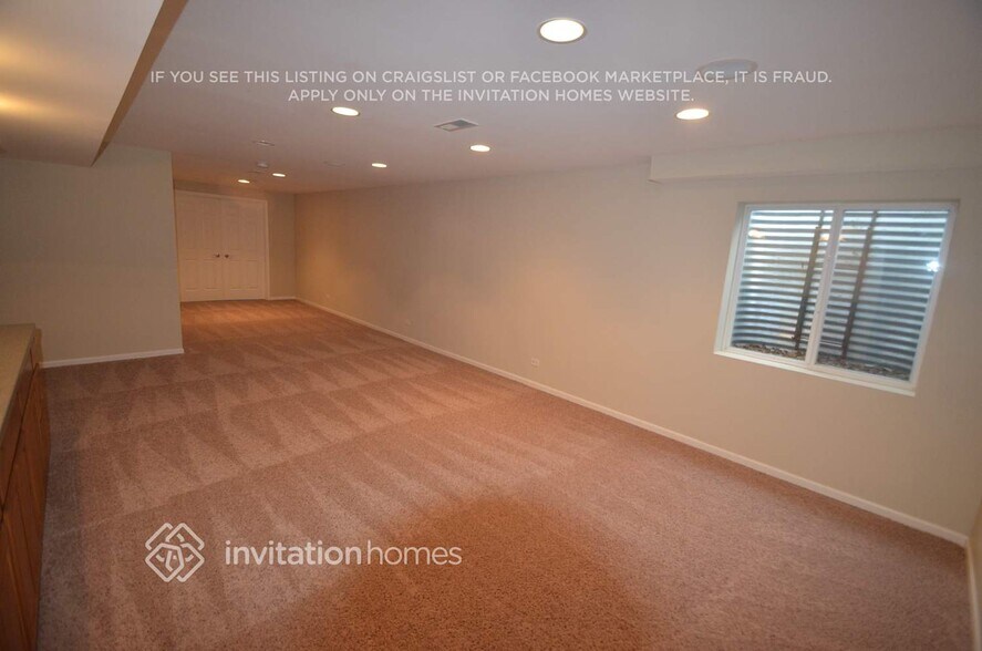 Building Photo - 3010 Shetland Ln