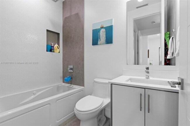Building Photo - 5960 SW 41st St