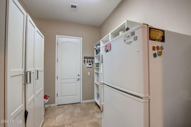 Building Photo - 26844 N 89th Dr