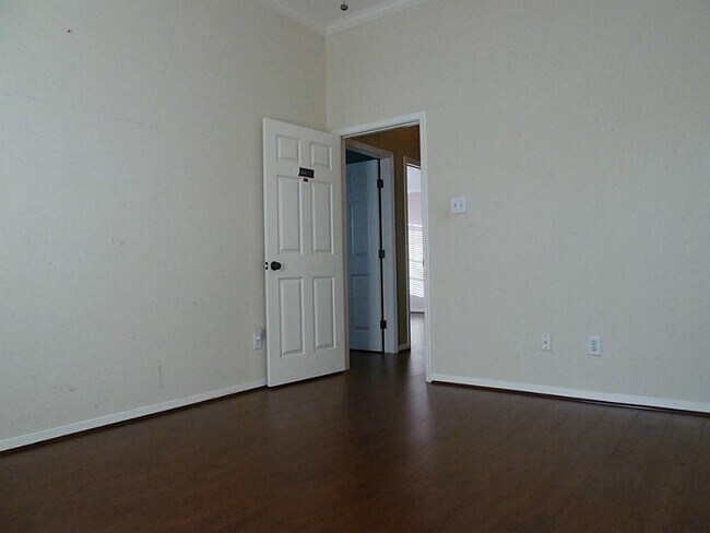 Building Photo - 6143 River Mist Ct