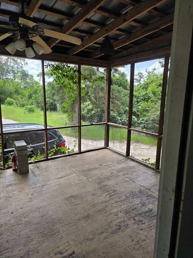 Building Photo - 2BR/2BA Cottage