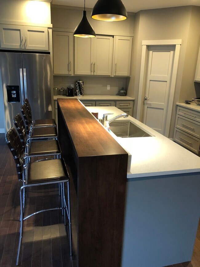 Building Photo - 2018 New Construction Your Home Away From Home