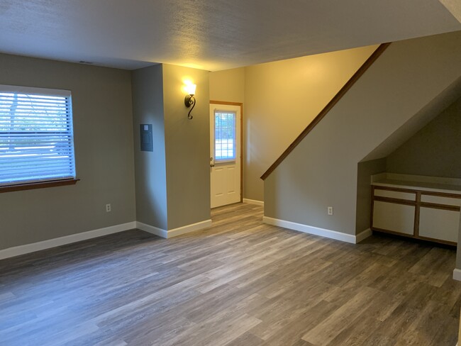 Living Room with Built-in Desk - 601 W Benton St