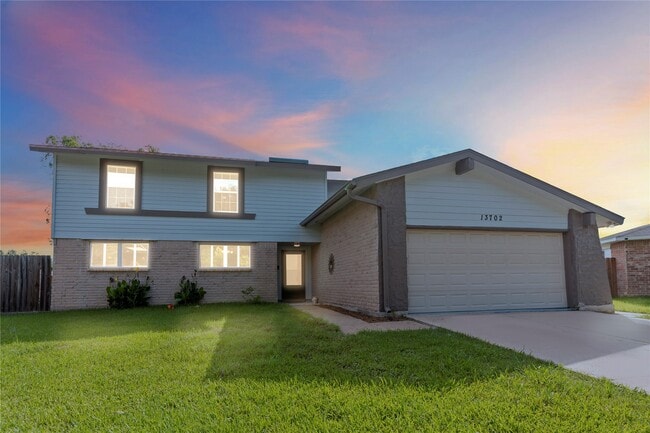 Building Photo - 13702 Towne W Blvd