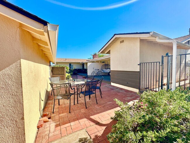 Building Photo - Lovely, Newly Renovated, & Fully-Detached Guest Home Unit on Gated and Private Country Property o...