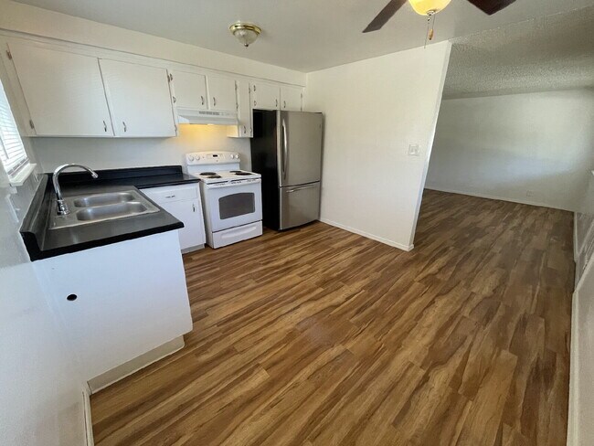 Building Photo - Woodside Drive Apartment In Carson City