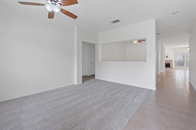 Building Photo - 909 Saba Cove