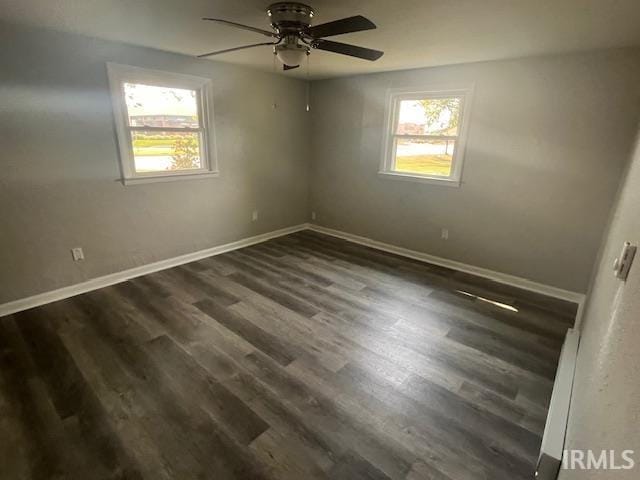 Building Photo - 1532 W Dupont Rd