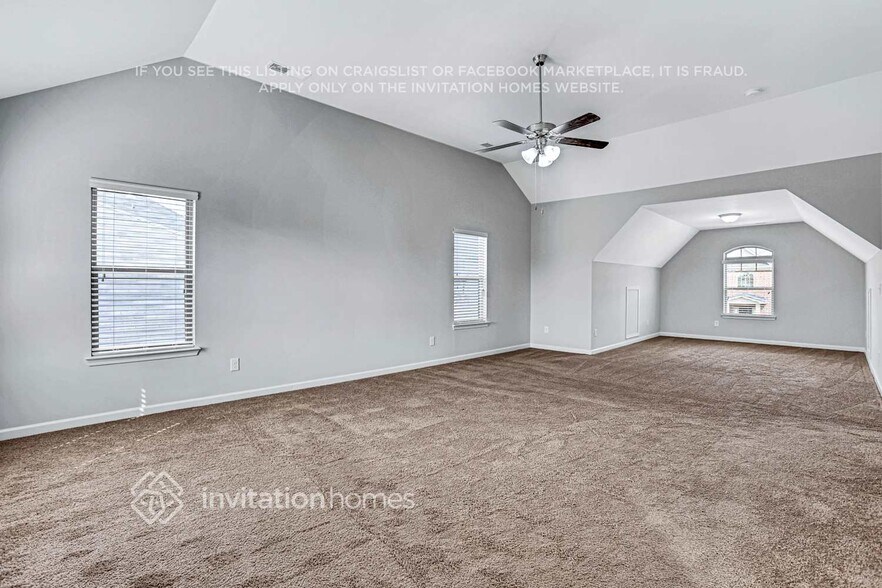 Building Photo - 1491 Long Acre Dr