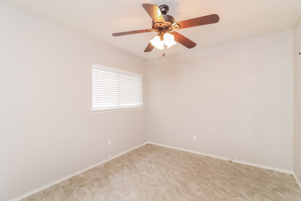 Building Photo - 2301 Fall Ct