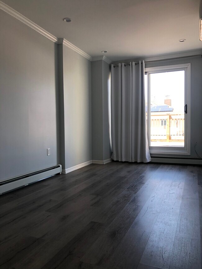 22105 Jamaica Ave 22105 Jamaica Ave Queens Village NY 11428