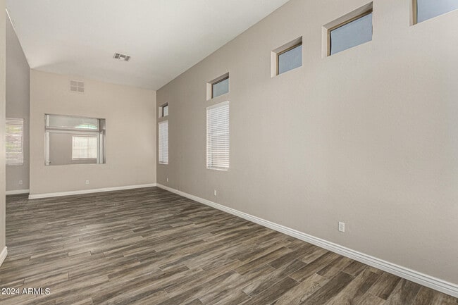 Building Photo - 3550 W Magellan Dr