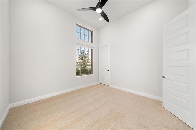 Building Photo - 2300 Fairwater Mews