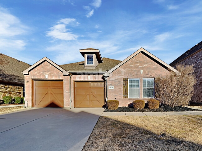 Building Photo - 5825 Stone Mountain Rd