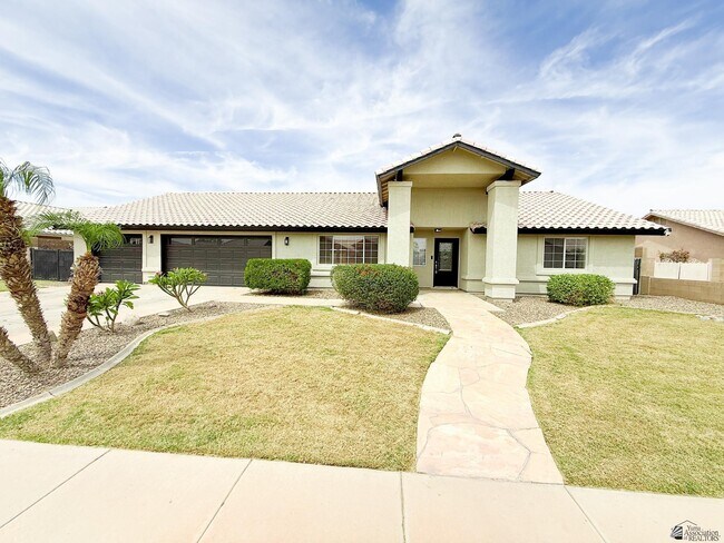 Building Photo - 3590 W 27th Pl