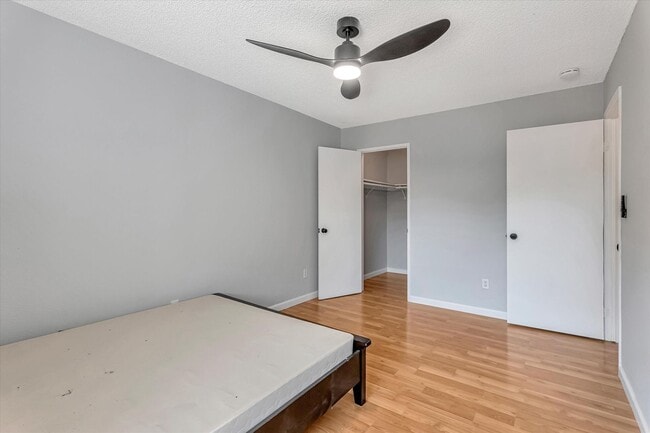 Building Photo - 3145 Shofner Pl