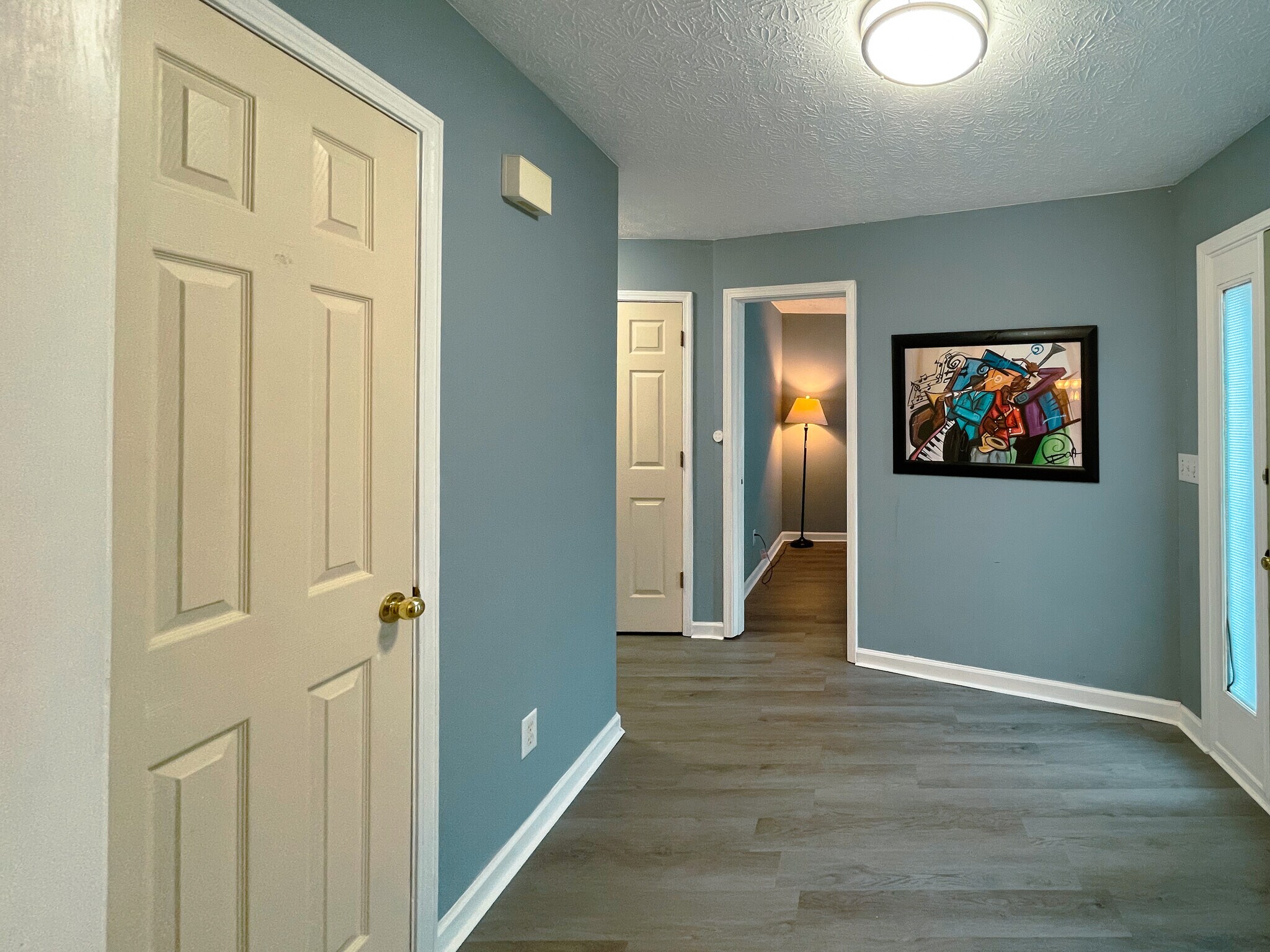 Entrance - 330 Fountainmist Trail