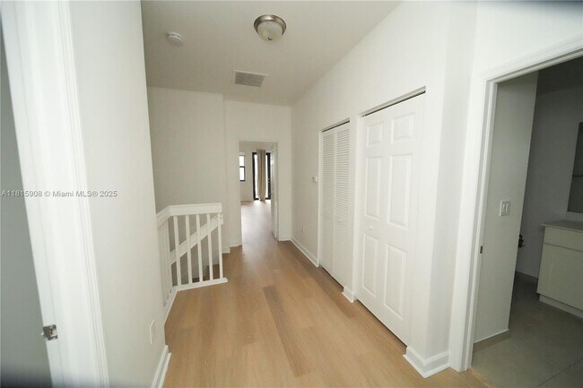 Building Photo - 10456 NW 61 Ln.