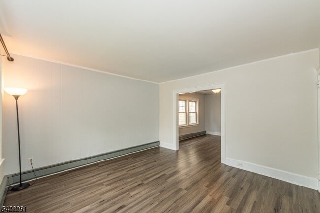 Building Photo - 10 Walnut Pkwy
