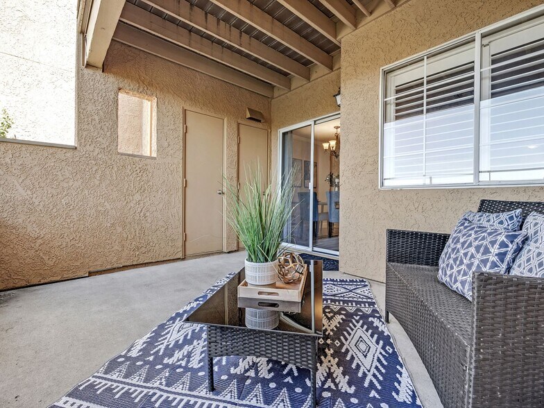 Building Photo - 805 Watson Canyon Ct