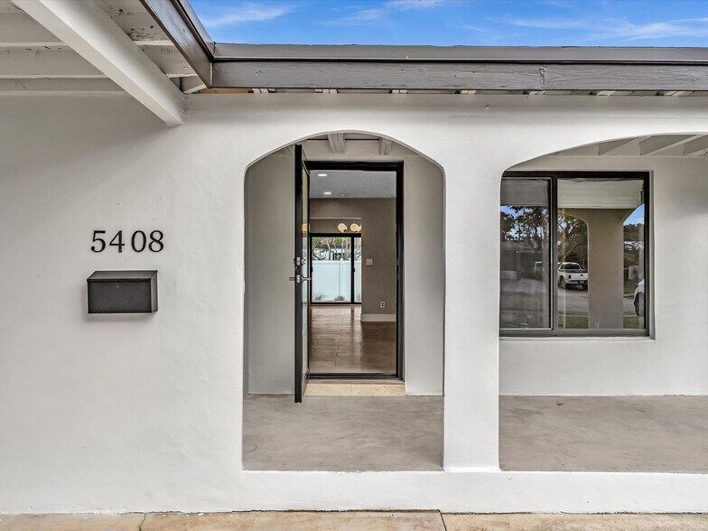 Beautiful entry - 5408 NE 3rd Ter