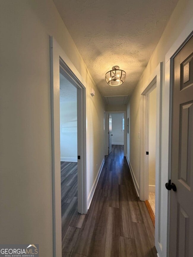 Building Photo - 1135 Casteel Rd