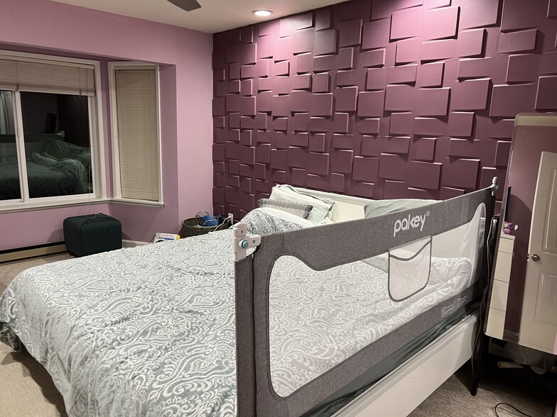 Master Bed - 701 136th Plz NE