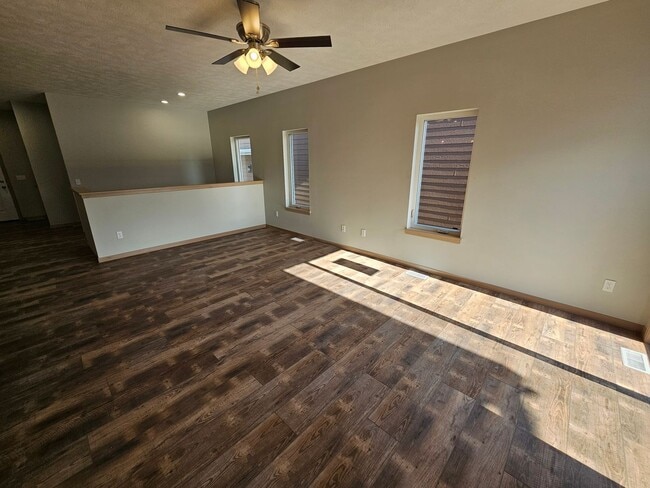 Building Photo - Tunis Drive Townhomes