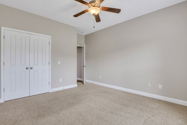 Building Photo - 1821 Old Carriage Trail