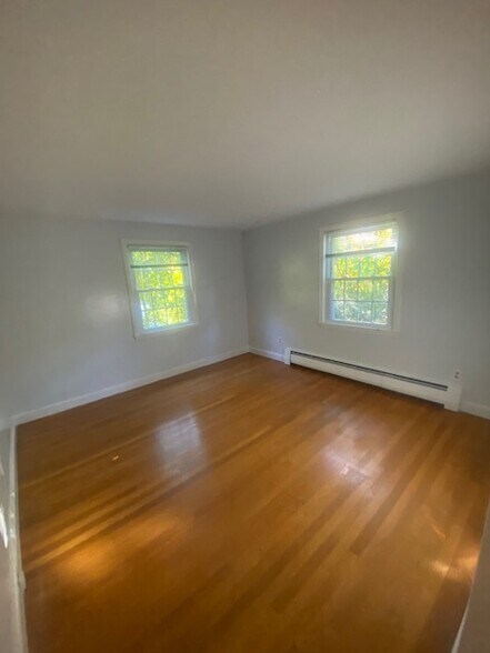 Building Photo - 34 Coyne Rd