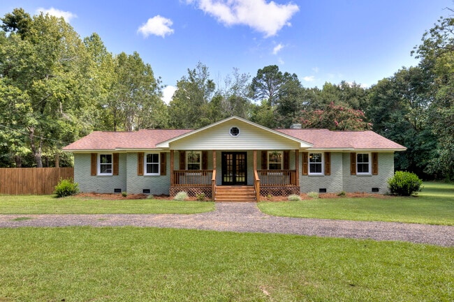 Primary Photo - 3435 McCrays Mill Rd