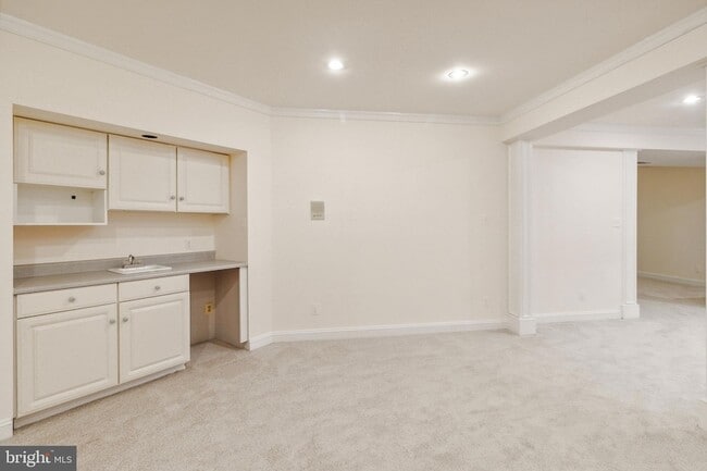 Building Photo - 2527 Hunter Mill Rd