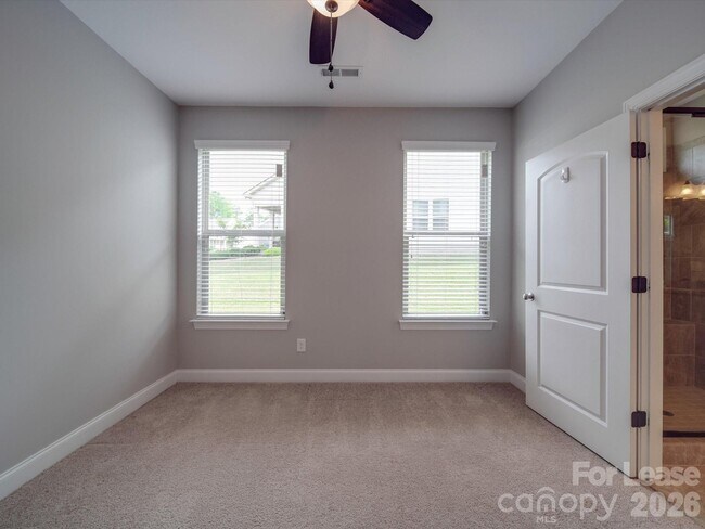 Building Photo - 14021 Goldenrod Trace Rd