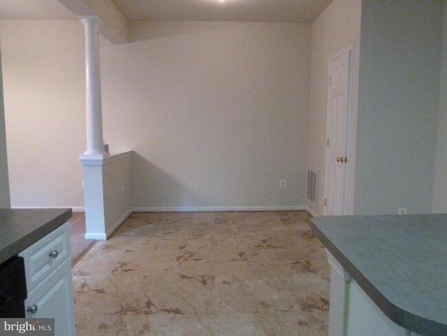 Building Photo - 231 Braxton Way