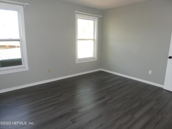 Building Photo - 14317 Coral Reef Dr S